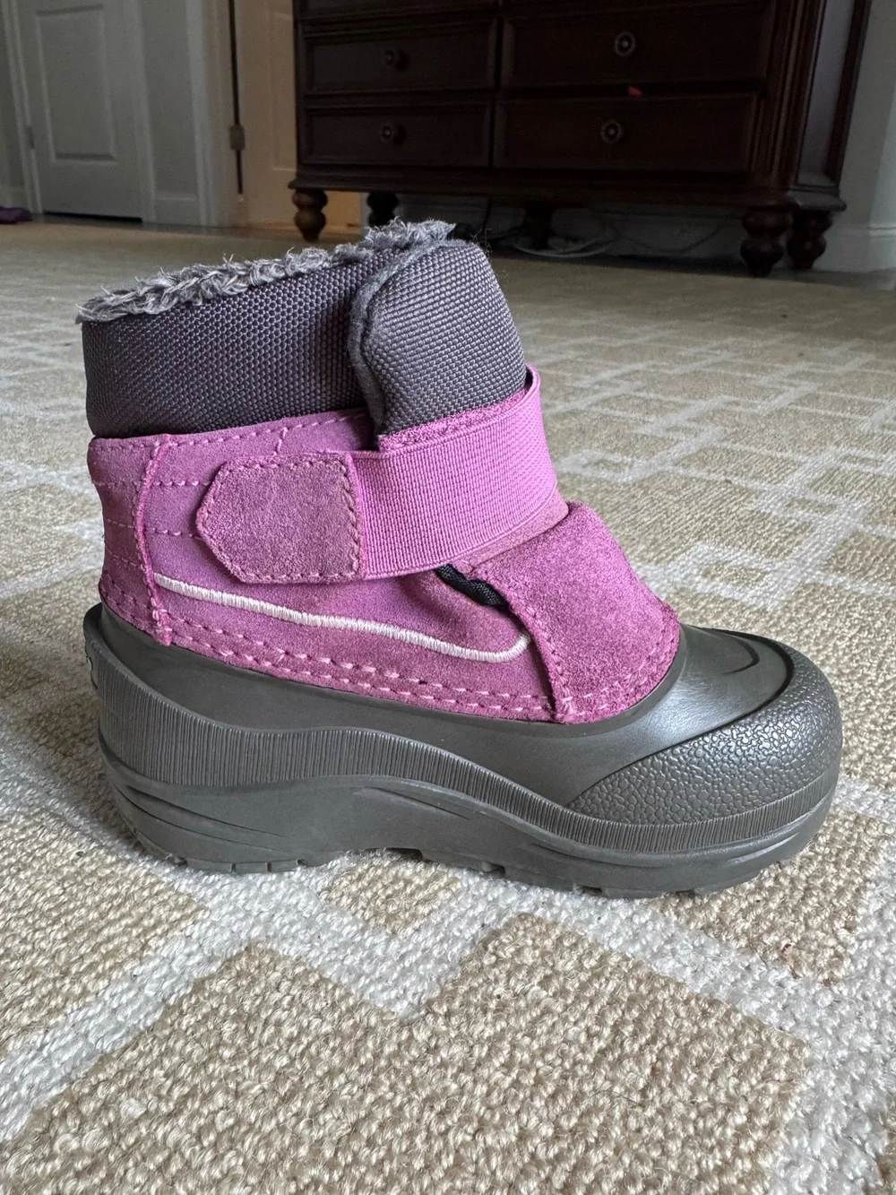 The North Face Toddler Alpenglow II Waterproof Snow Boots Purple Gray Girls 8